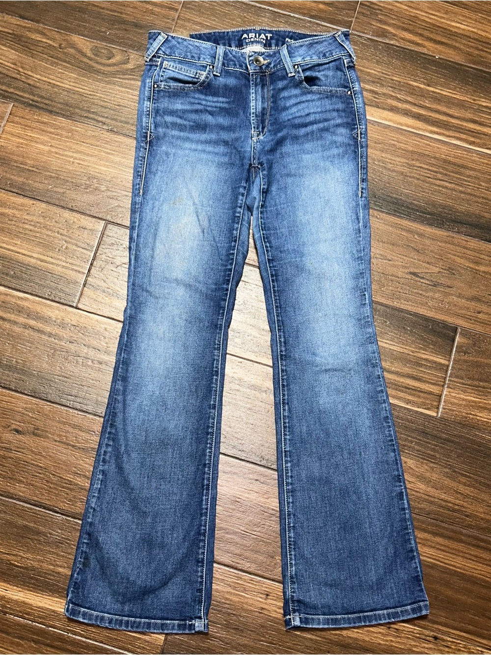 27S Ariat Denim Women’s Perfect Rise Bootcut Jeans Short Petite Medium Wash